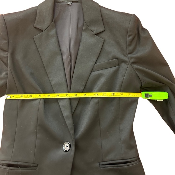 Express Design Studio Black Blazer with shoulder pads and pockets size 4 - Picture 5 of 10